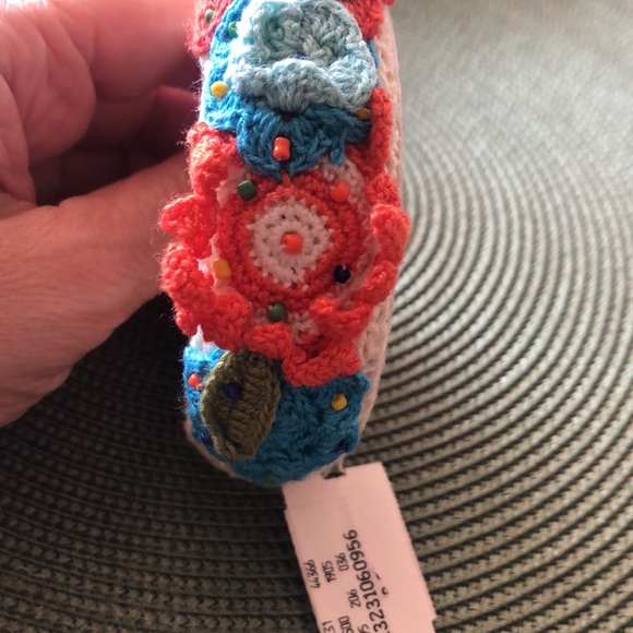 Elizabeth Gillett crochet bangle bracelet - Picture 5 of 5